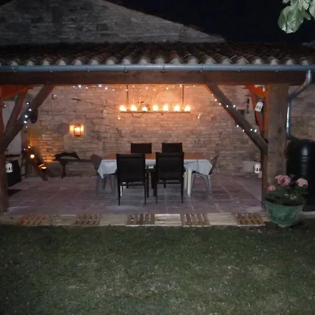 Holiday home Pineau And Tournesol Holiday Cottages *