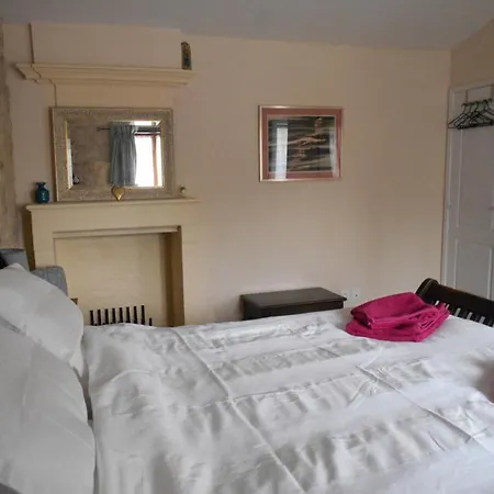 Pineau And Tournesol Holiday Cottages * Sonnac (Charente-Maritime)