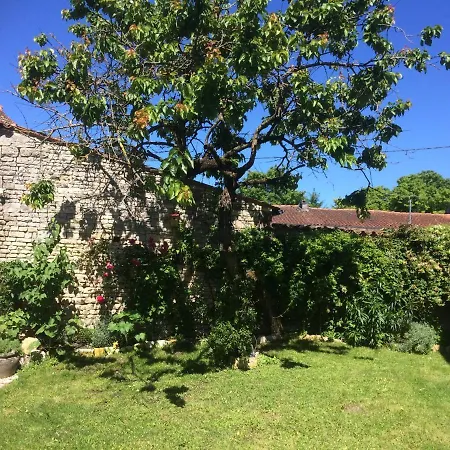 Pineau And Tournesol Holiday Cottages Holiday home Sonnac (Charente-Maritime)