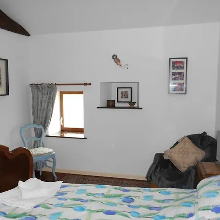 Pineau And Tournesol Holiday Cottages Sonnac (Charente-Maritime)