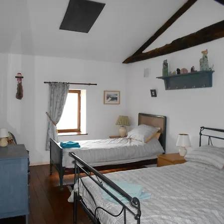Pineau And Tournesol Holiday Cottages Sonnac (Charente-Maritime)