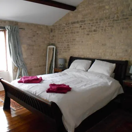 Holiday home Pineau And Tournesol Holiday Cottages *