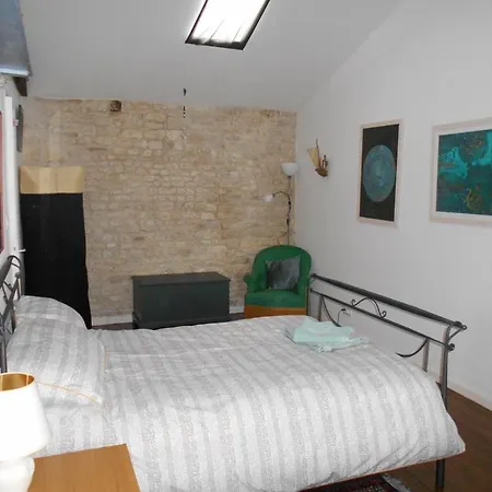 Holiday home Pineau And Tournesol Holiday Cottages *